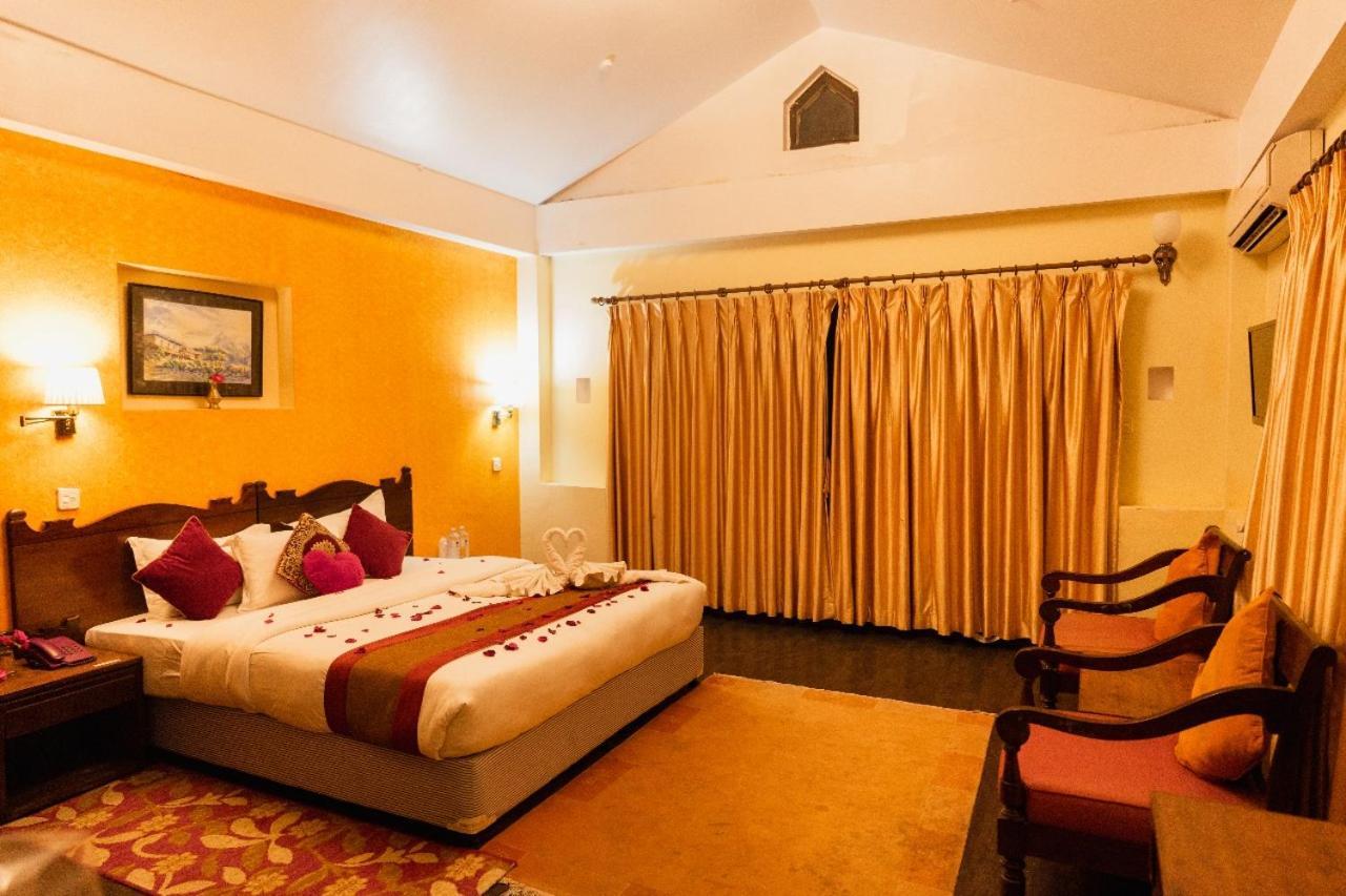Hotel Chautari Pvt Ltd Nagarkot Exteriör bild
